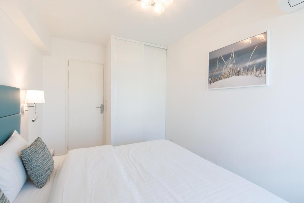 On La Croisette Deluxe 2 Bedrooms 2 Baths Cannes